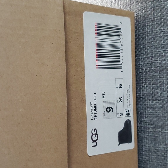 Kids UGG Neumel EZ Fit FREE SHIPPING - Picture 2 of 5